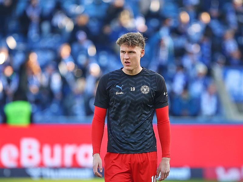 2. Bundesliga: Kiel siegt in Düsseldorf - Karlsruhe dreht Partie