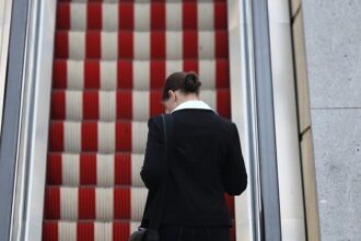 Arbeitsrechtler erwartet Klagen wegen Gender-Pay-Gap