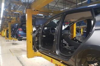 Autolobby unterstützt Reiche im Regierungsstreit