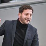 Banaszak fordert Tempolimit statt höherer Pendlerpauschale