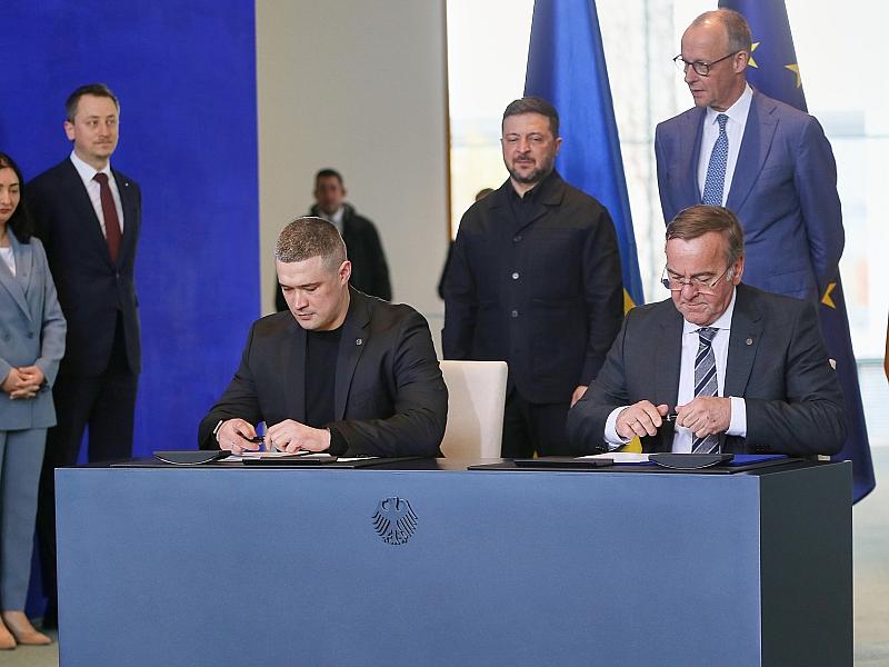 Berlin und Kiew vereinbaren Austausch digitaler Gefechtsdaten