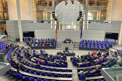 Bundestagsfraktionen uneins über geplante Diäten-Erhöhung