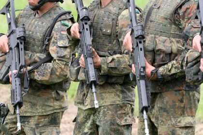 Bundeswehr-Digitalfunk kostet bereits rund zwei Milliarden Euro