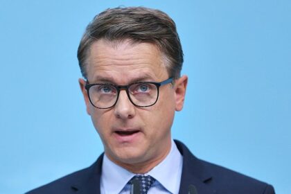 CDU-Generalsekretär fordert Abschaffung der meisten Krankenkassen