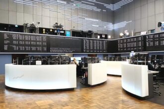 Dax legt kräftig zu - Anleger hoffen auf Kriegsende