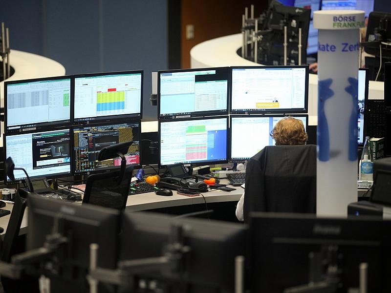 Dax startet kaum verändert - Anleger bleiben verhalten