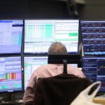 Dax startet leicht im Plus - Anleger bleiben zuversichtlich