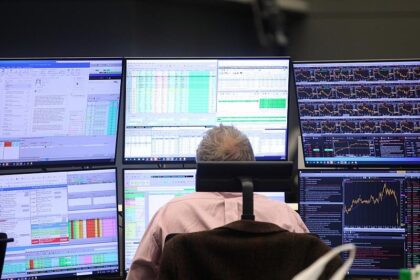 Dax startet leicht im Plus - Anleger bleiben zuversichtlich