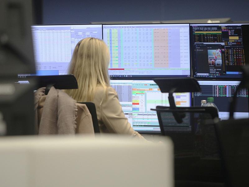 Dax startet unter 24.000 Punkten - Waffenruhe bleibt fragil