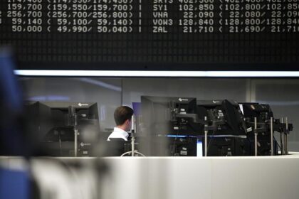 Dax weiter deutlich im Minus - Lage bleibt volatil
