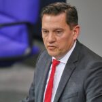 Fechner bezweifelt Genehmigungspflicht für Auslandsaufenthalte