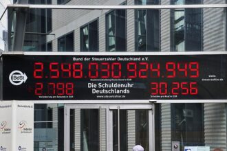 Frühjahrsprojektion: Klingbeil darf mehr Schulden machen