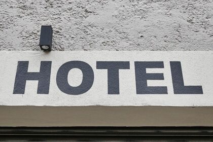 Gastgewerbeumsatz stagniert im Februar