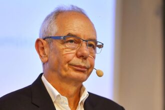 Gewerkschaftschef Vassiliadis kritisiert Merz