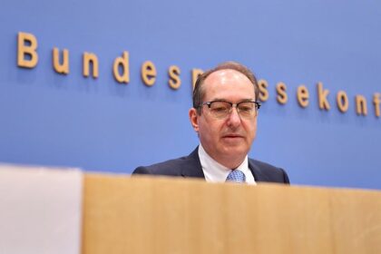 Grüne fordern Aufklärung wegen Chaos bei Beamtenbesoldung