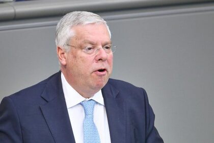 Hardt glaubt nicht an Machtwechsel im Iran