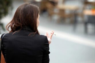 Jeder Zweite für Steuererhöhungen auf Tabak und Spirituosen
