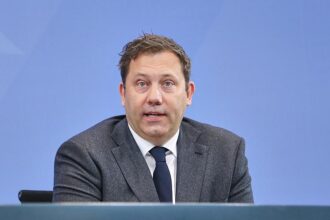 Klingbeil: Mineralölkonzerne verstärkt kartellrechtlich im Fokus