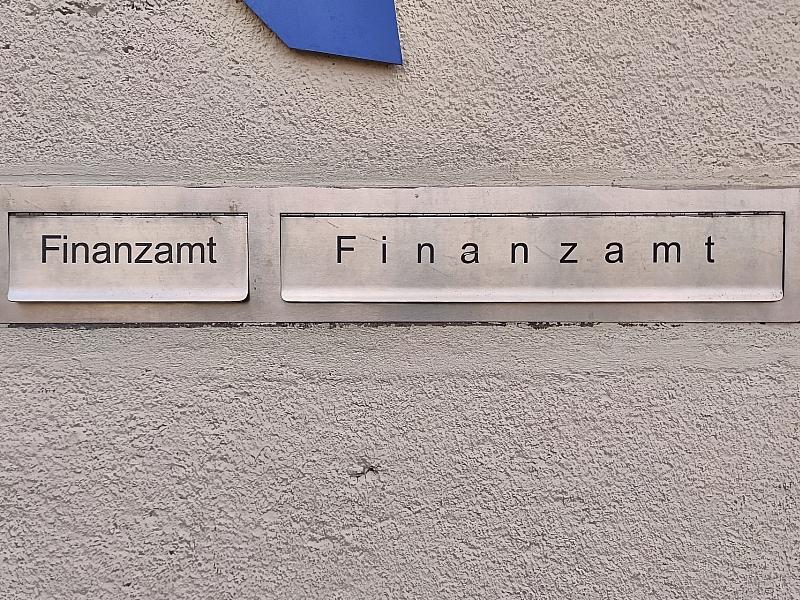 Linnemann gegen Erhöhung am unteren Ende des Spitzensteuersatzes