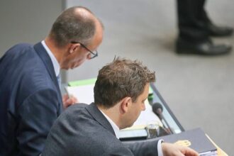 Neue Umfrage: Merz und Schwarz-Rot unbeliebt wie nie