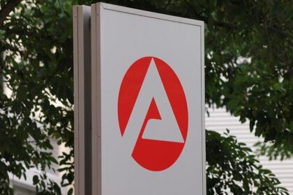 Ökonom Cremer fordert 30-Prozent-Garantie für Geringverdiener