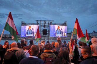 Parlamentswahl in Ungarn: Magyar spricht von "historischem Tag"