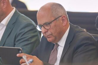 Poseck dringt auf härteren Umgang mit ausreisepflichtigen Syrern