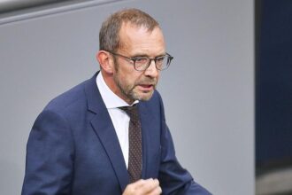 Röwekamp kritisiert Trumps Drohung zu Brücken-Zerstörung im Iran