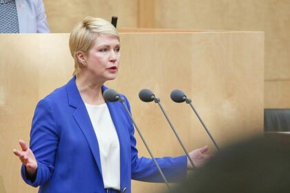 Schwesig fordert weitere Entlastungen in Ölkrise