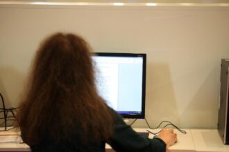 Spritpreise: DGB setzt sich für mehr Homeoffice ein