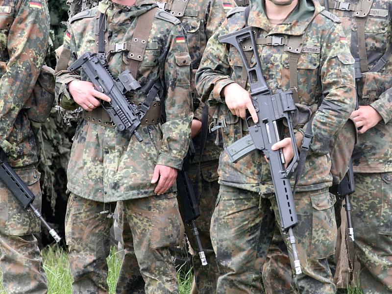 Studie: Bundeswehr noch lange von Waffenimporten abhängig
