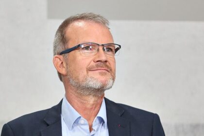 TK-Chef Baas vermisst Mut in der Politik