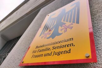 Unmut im Familienministerium wegen Kürzung bei "Demokratie leben"