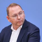 Verdi bezeichnet steuerfreie 1.000-Euro-Prämie als "Rohrkrepierer"