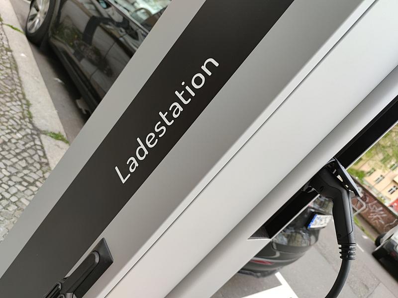 Verkehrsministerium fördert Ladestationen in Mehrparteienhäusern