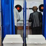 Wahllokale in Ungarn schließen - Umfragen sehen Tisza vorn