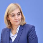 Warken will Bemessungsgrenze für Krankenkassenbeiträge anheben